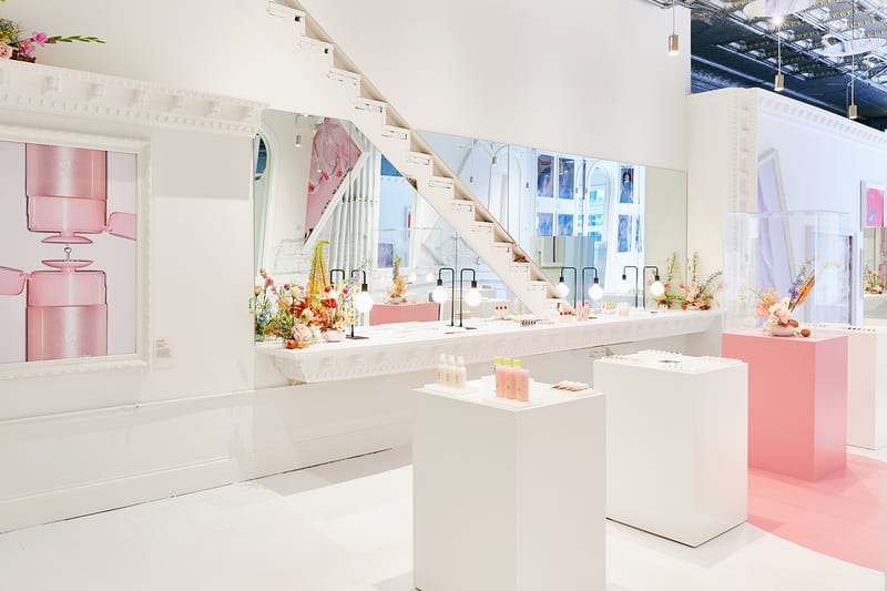 Glossier's Chicago Pop-Up Store Is as Dreamy as You'd Imagine