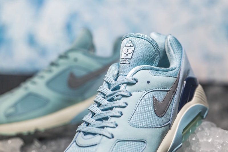 Nike Air Max 180 Fire and  Ice Pack Retro Sneaker Blue Black Red