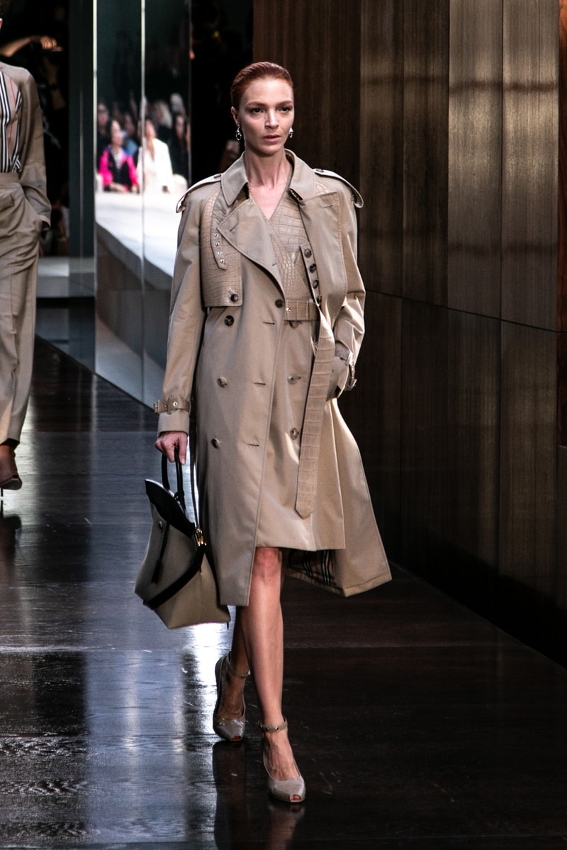 Riccardo Tisci Burberry Debut Runway Show SS19 trench coat bag