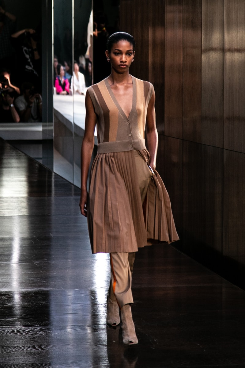 Riccardo Tisci Burberry Debut Runway Show SS19 Brown Beige Dress