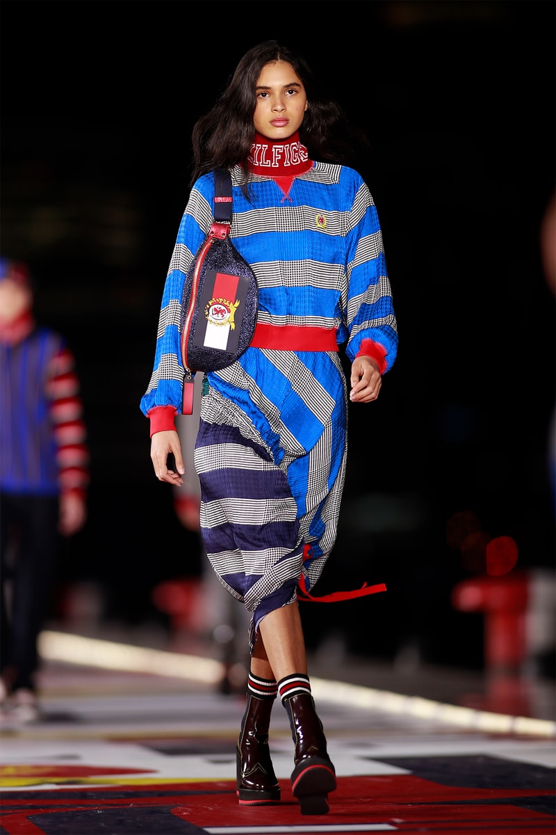 Tommy Hilfiger TommyNow Shanghai Runway Fashion Show Winnie Harlow Hailey Baldwin Josephine Skriver Lewis Hamilton