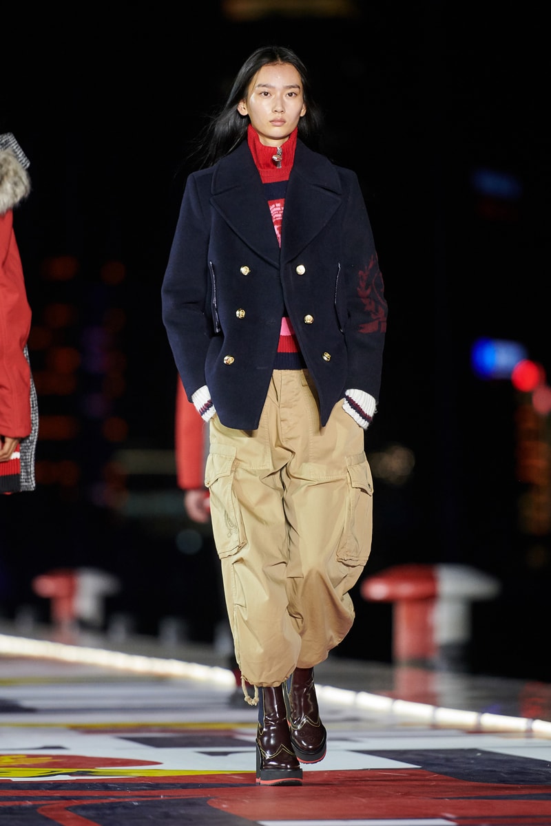 Tommy Hilfiger TommyNow Shanghai Runway Fashion Show Winnie Harlow Hailey Baldwin Josephine Skriver Lewis Hamilton