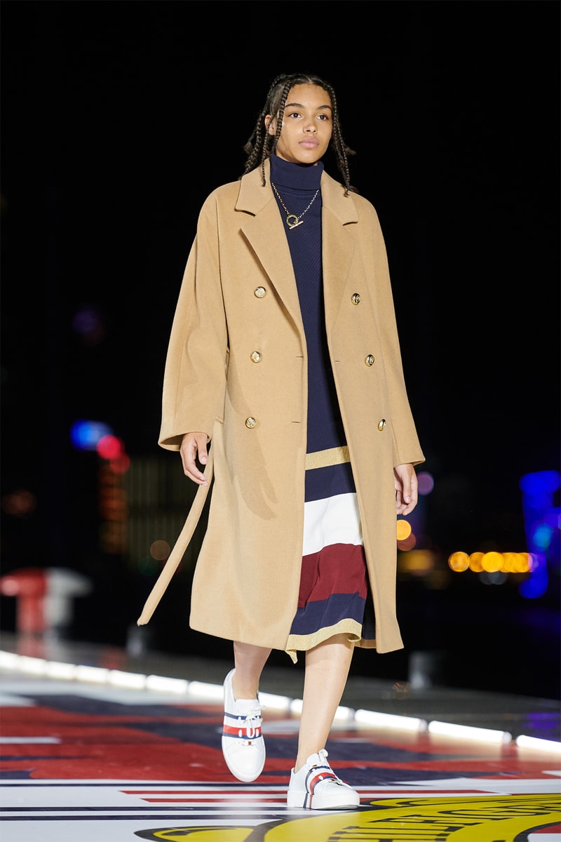 Tommy Hilfiger TommyNow Shanghai Runway Fashion Show Winnie Harlow Hailey Baldwin Josephine Skriver Lewis Hamilton