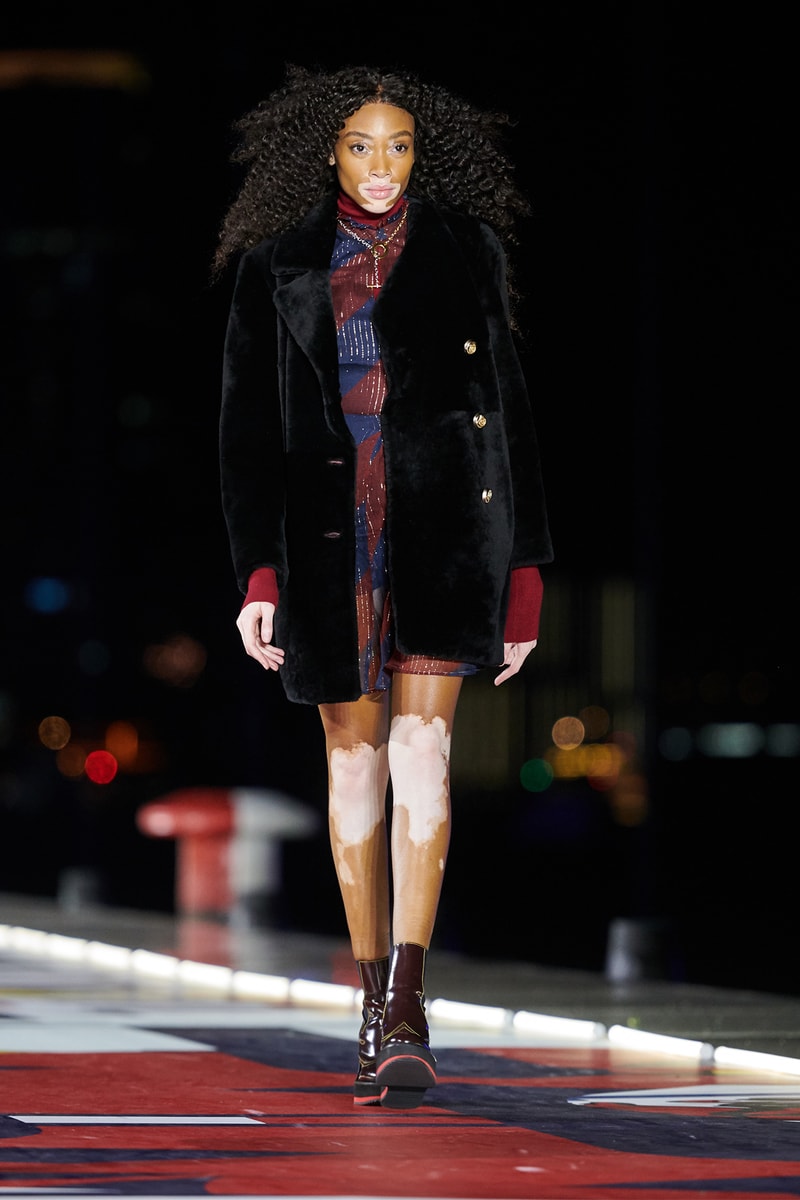 Tommy Hilfiger TommyNow Shanghai Runway Fashion Show Winnie Harlow Hailey Baldwin Josephine Skriver Lewis Hamilton