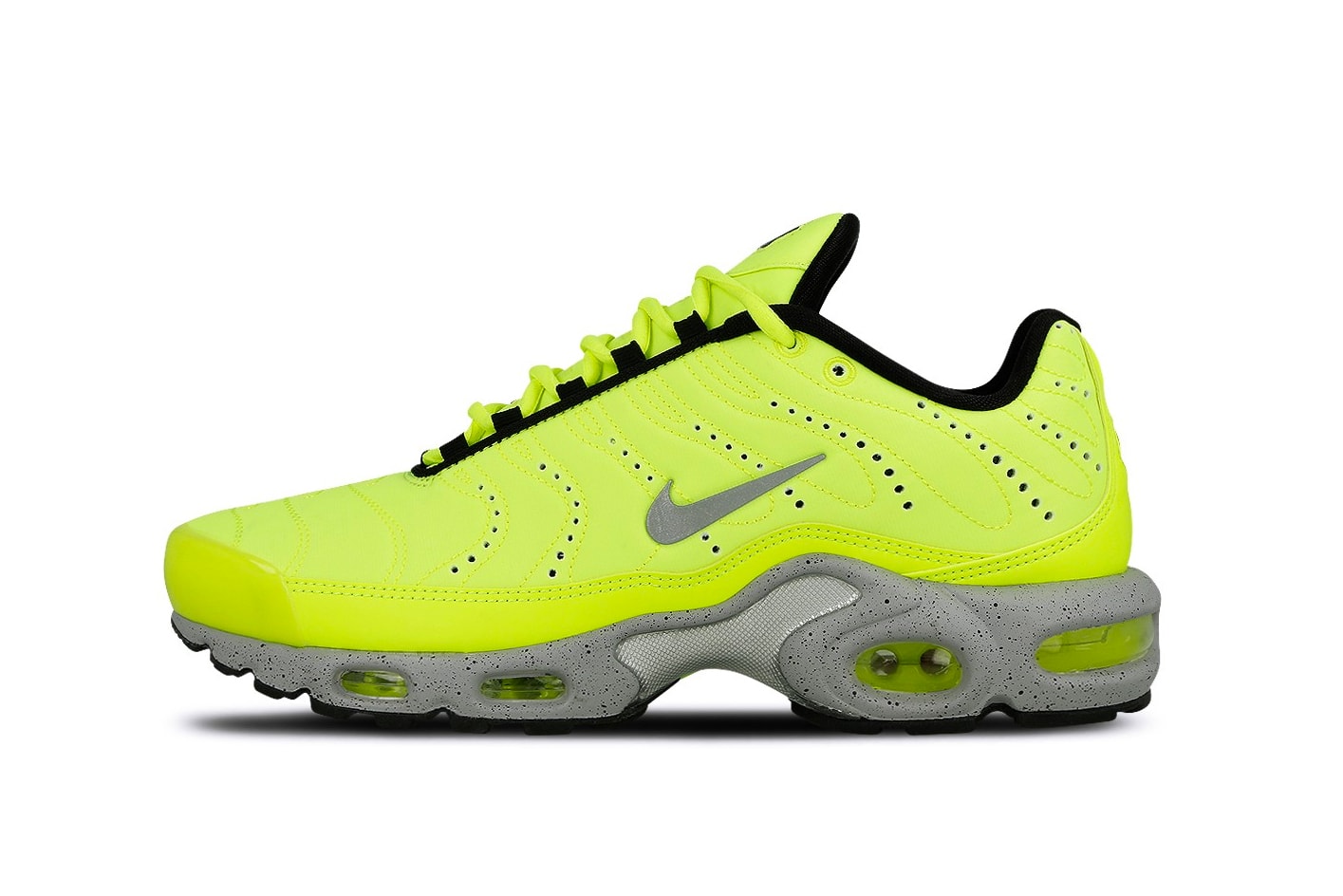 The 10 Best Neon Pieces To Wear This Fall Hypebae The 10 Best Neon Pieces To Wear This Fall Hypebae