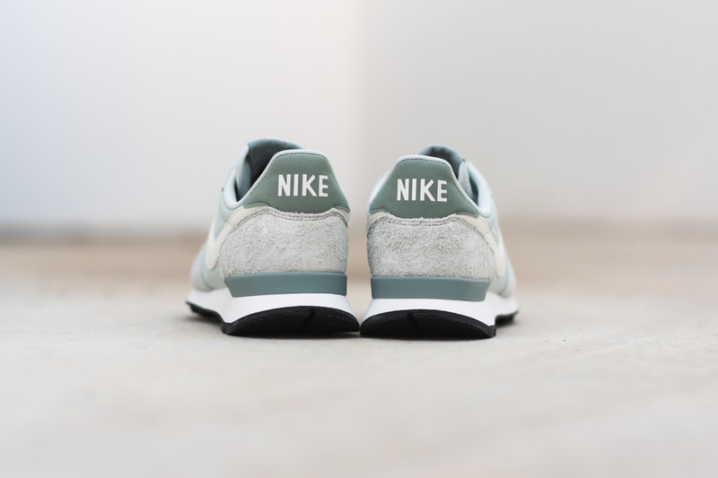 nike internationalist baby blue dark teal silver grey suede nylon