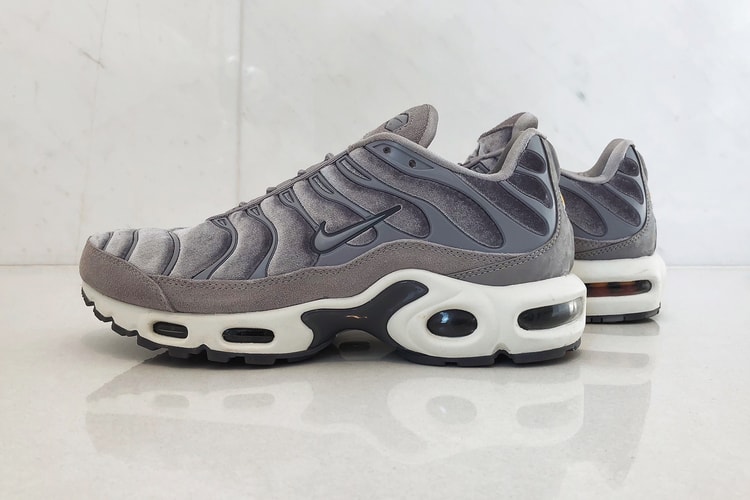 #hypebaekicks Review: Nike Air Max Plus LX Velvet "Gunsmoke"