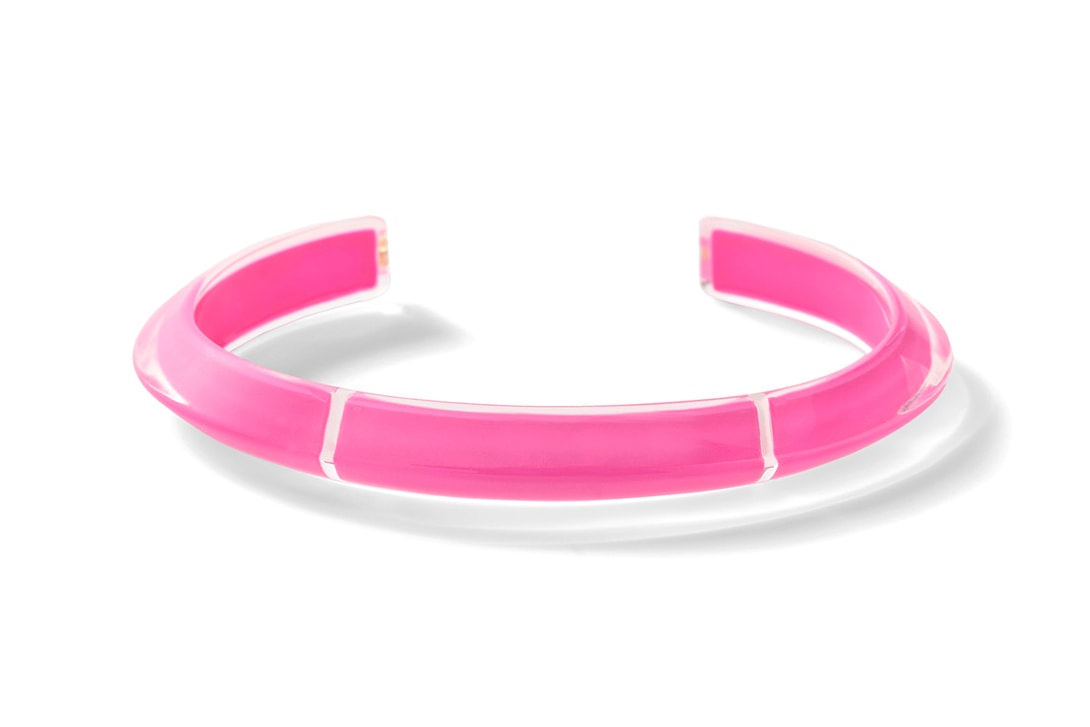 LOUCITE by Alison Lou Paloma Elsesser Campaign Medium Jelly Hoops Neon Pink