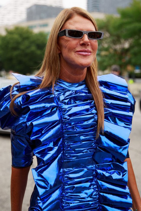 Anna Dello Russo Auctions Out Vintage Jewelry Vestiaire Collective Collectors Items Sale 