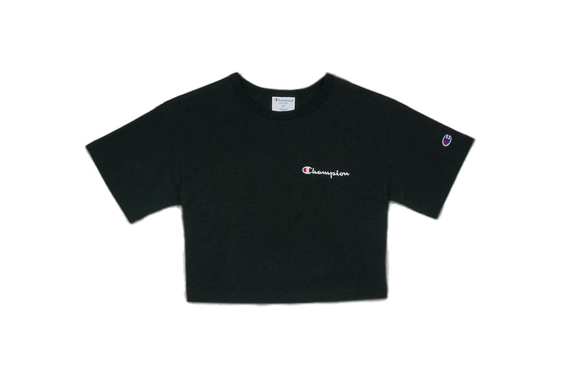 Champion HERITAGE BOXY MINI SCRIPT CROP TEE BLACK White Red 