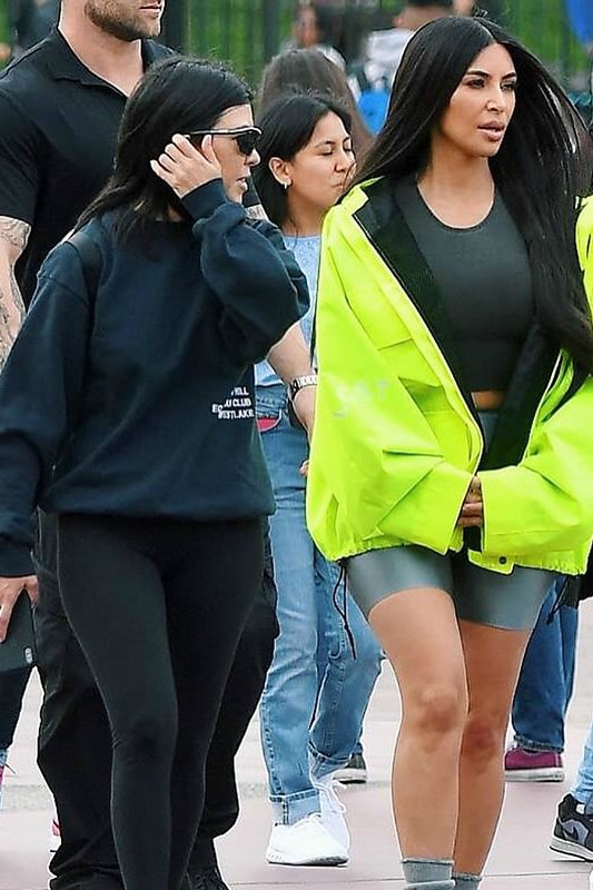 Kourtney Kardashian Shadow Hill Nightmist Blue Westlake Crewneck Black