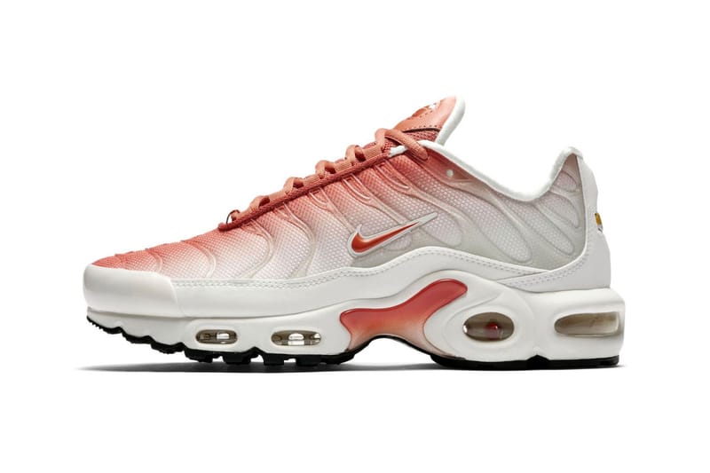 Nike's Latest Air Max Plus Features a Faded Rose Gradient
