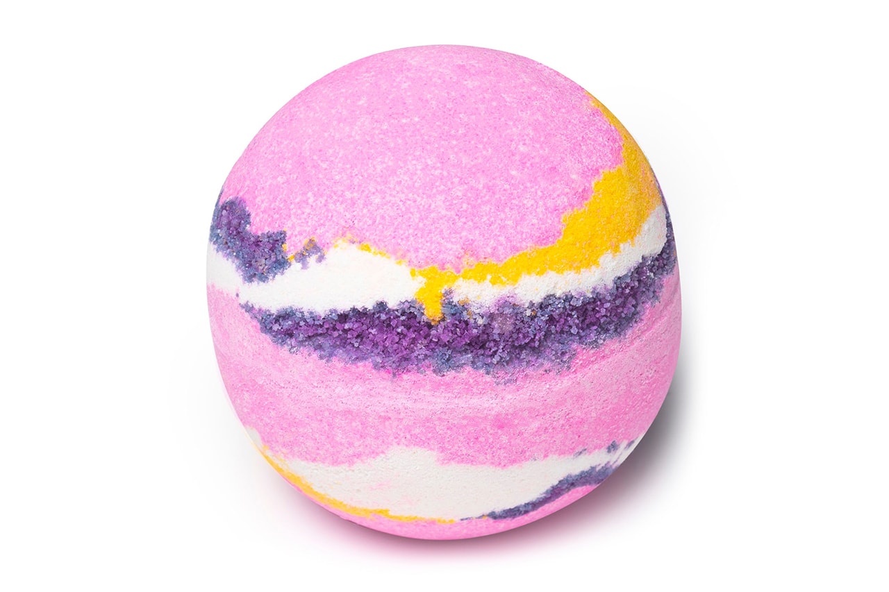 Lush Pink Bath Bomb Art Beauty Bubbles Cosmetics