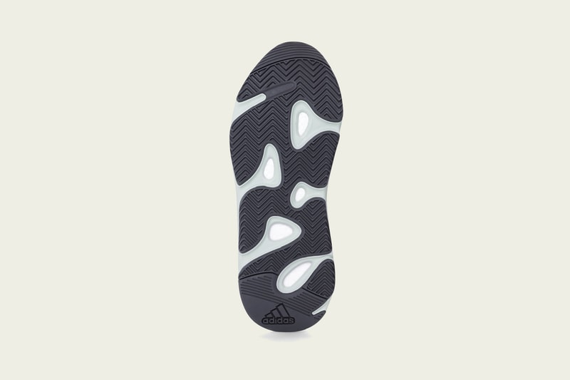 adidas YEEZY BOOST 700 Salt 