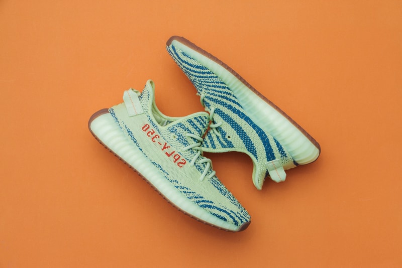 YEEZY BOOST 350 V2 Semi Frozen Yellow