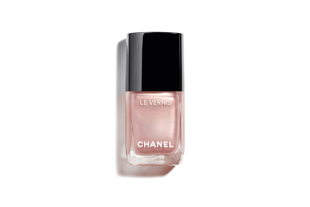 Chanel LE BLANC 2019 Pierres de Lumière Makeup Lipsticks Blush Highlighter Nail Polish 