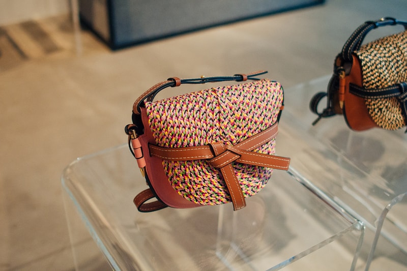 loewe jw anderson closer look ss19 spring summer 2019 puzzle gate hammock handbags
