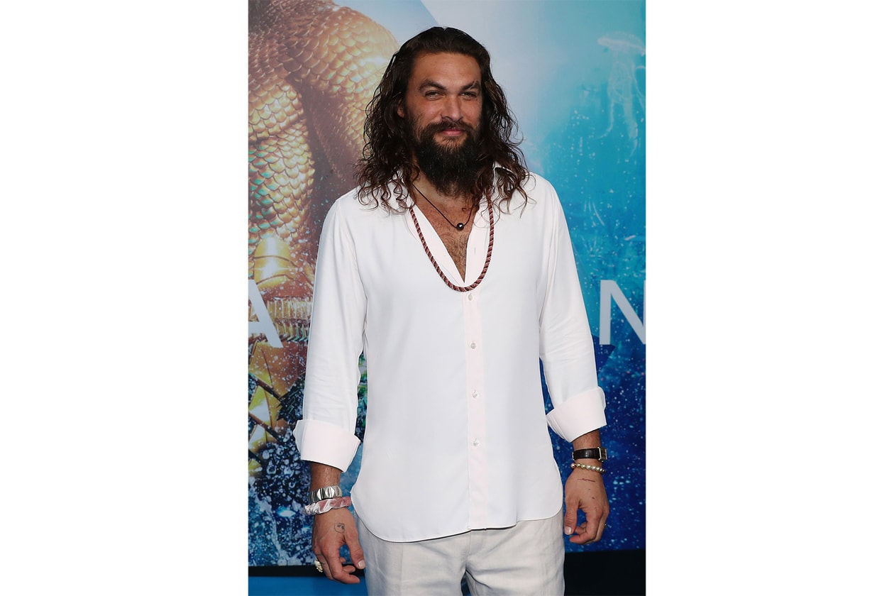 jason momoa pink fendi scrunchie hair accessories aquaman oscars academy awards