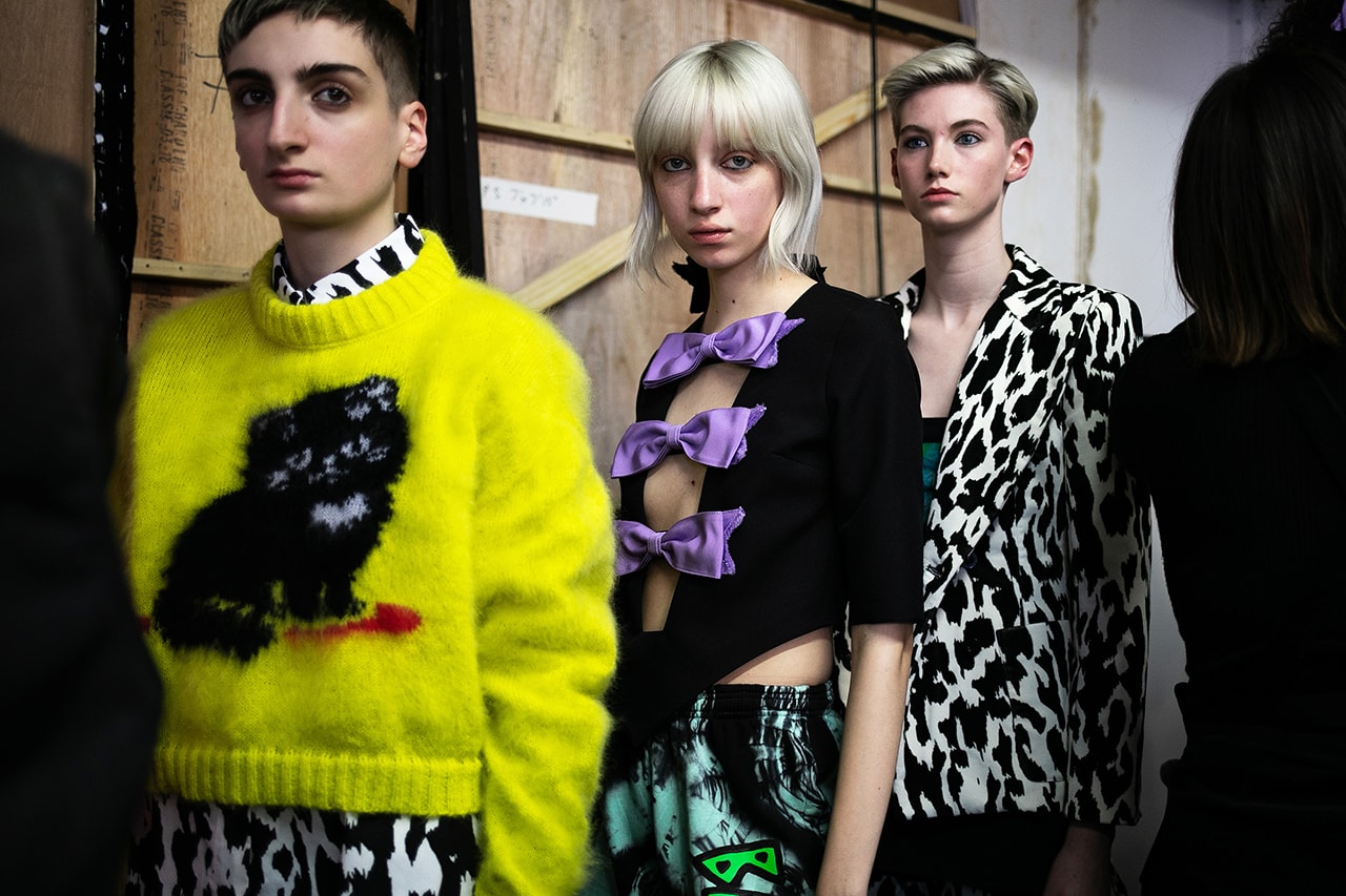 Ashley Williams London Fashion Week Backstage Fw19 Fall Winter 2019 Yellow Cat Sweater Purple Bows