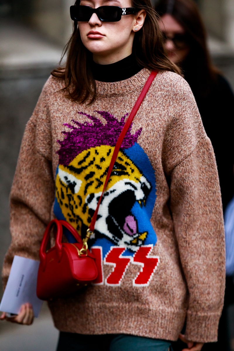 Paris Fashion Week Street Style Fall Winter 2019 Sweater Brown Red Purple