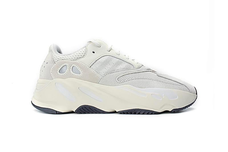 A Better Look at Kanye West's Clean YEEZY BOOST 700 "Analog"
