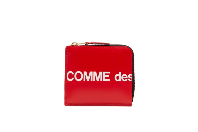 COMME des GARÇONS Red and Black Logo Wallets White Big Print Coin Pouch