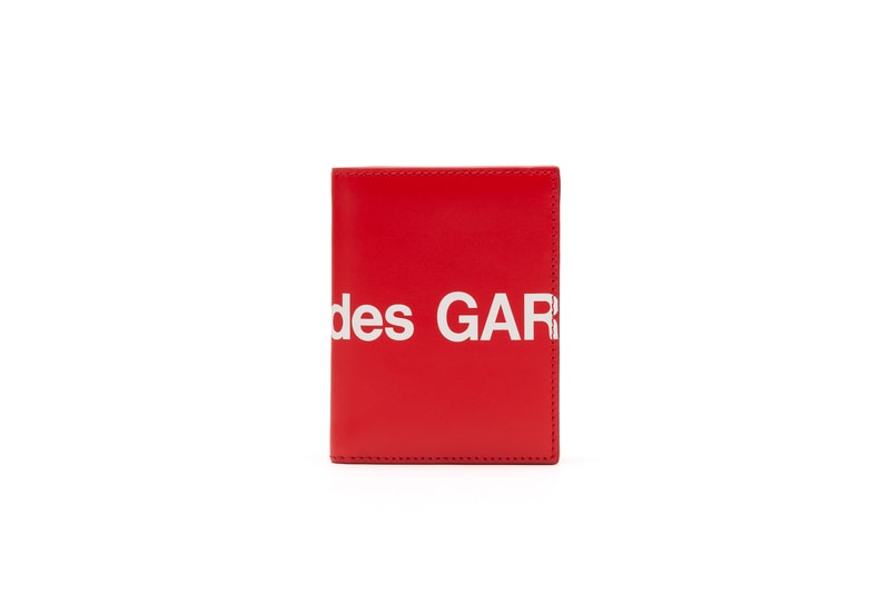 COMME des GARÇONS Red and Black Logo Wallets White Big Print Coin Pouch