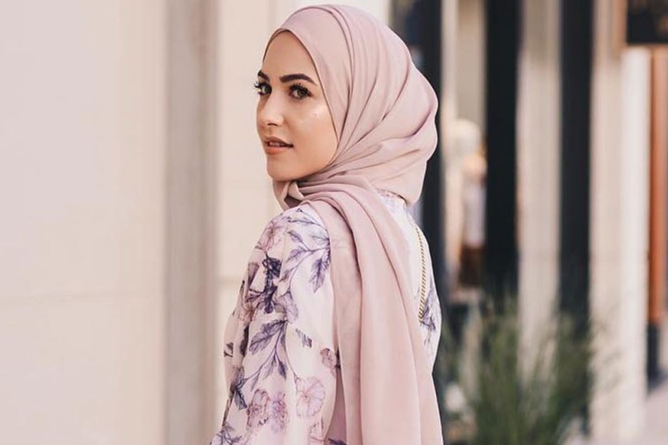 Hijab Woman Stockholm Fashion Week 