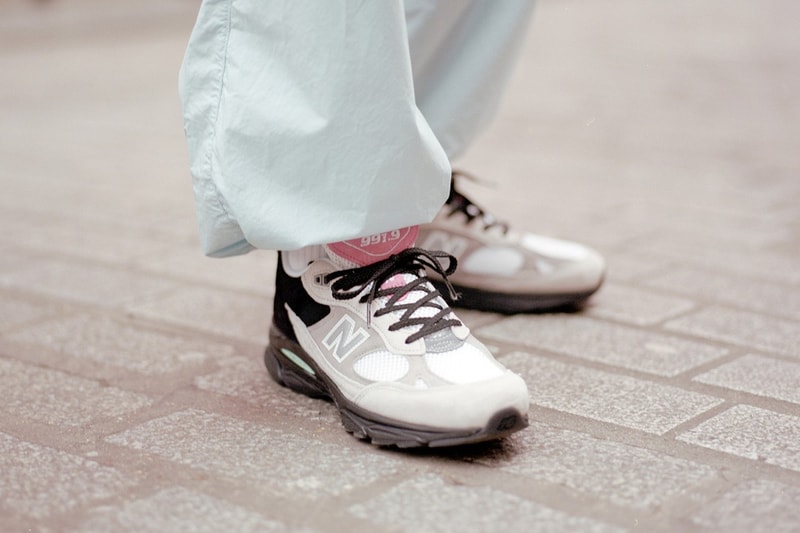 New Balance Made in UK Spring Summer 2019 Collection 991.9 Sneaker Grey Black