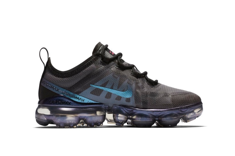 Nike Air VaporMax "Throwback Future" Black Sneaker Shoe Release Trainer Holographic Metallic