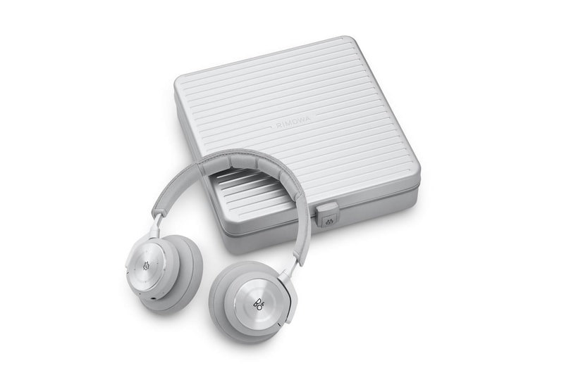 RIMOWA Bang Olufsen Headphones Silver 
