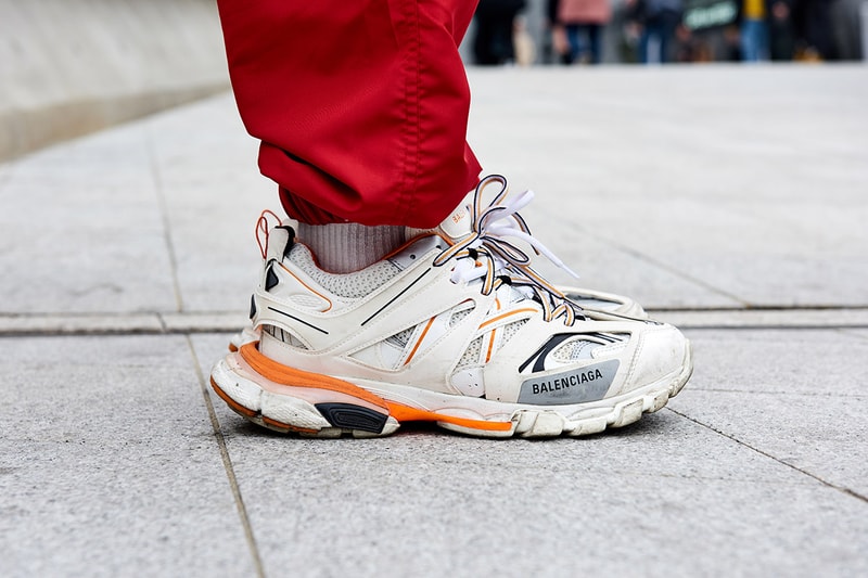 Seoul Fashion Week Fall/Winter 2019 Street Style Balenciaga Gucci Louis Vuitton Nike A Cold Wall Moschino 