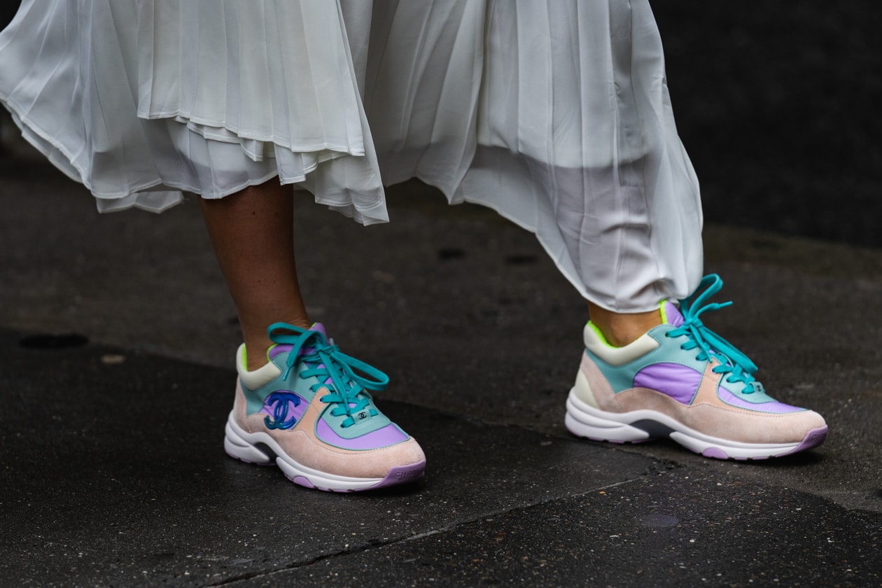 Fashion week New York paris London Milan popular sneakers street style 2019 Nike dior come des garçons prada 