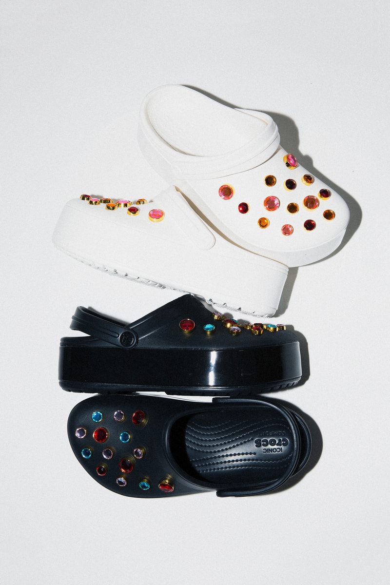 BEAMS x Crocs Capsule Collection Clockband Platform Embossed Clog Black White