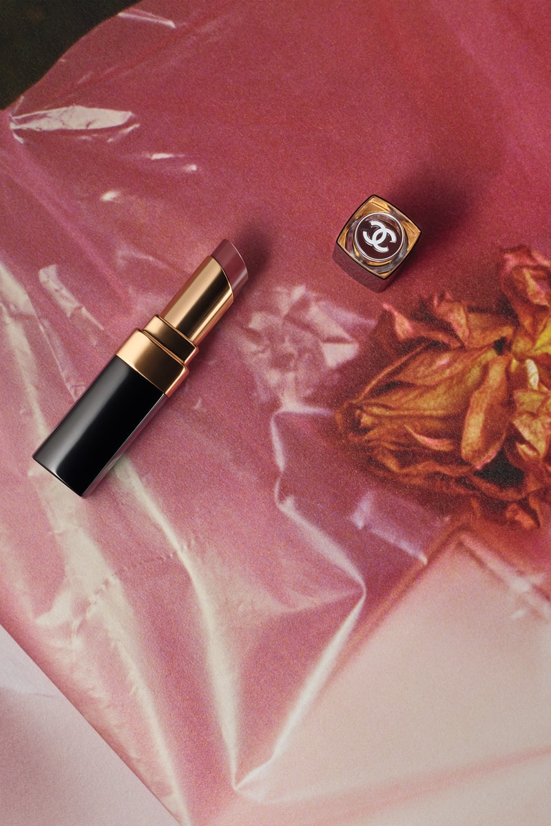 Chanel Beauty Cruise 2019 Makeup Coco flash lipstick Logo CC