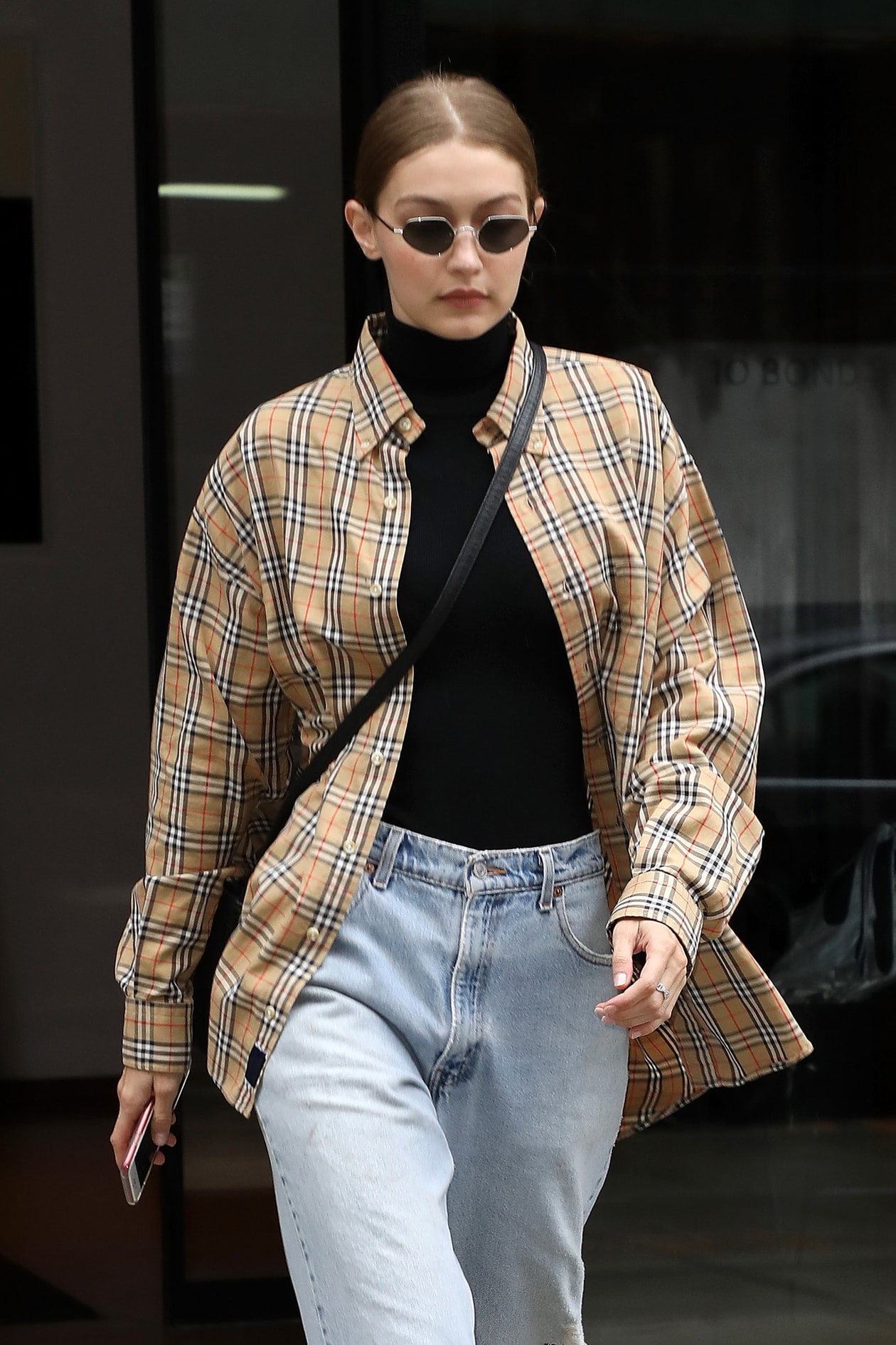 Gigi Haidid Model Supermodel Helmut Lang Green Suit Blazer Jacket Trousers Pants Sunglasses Off Duty Style Outfit Fashion Paris