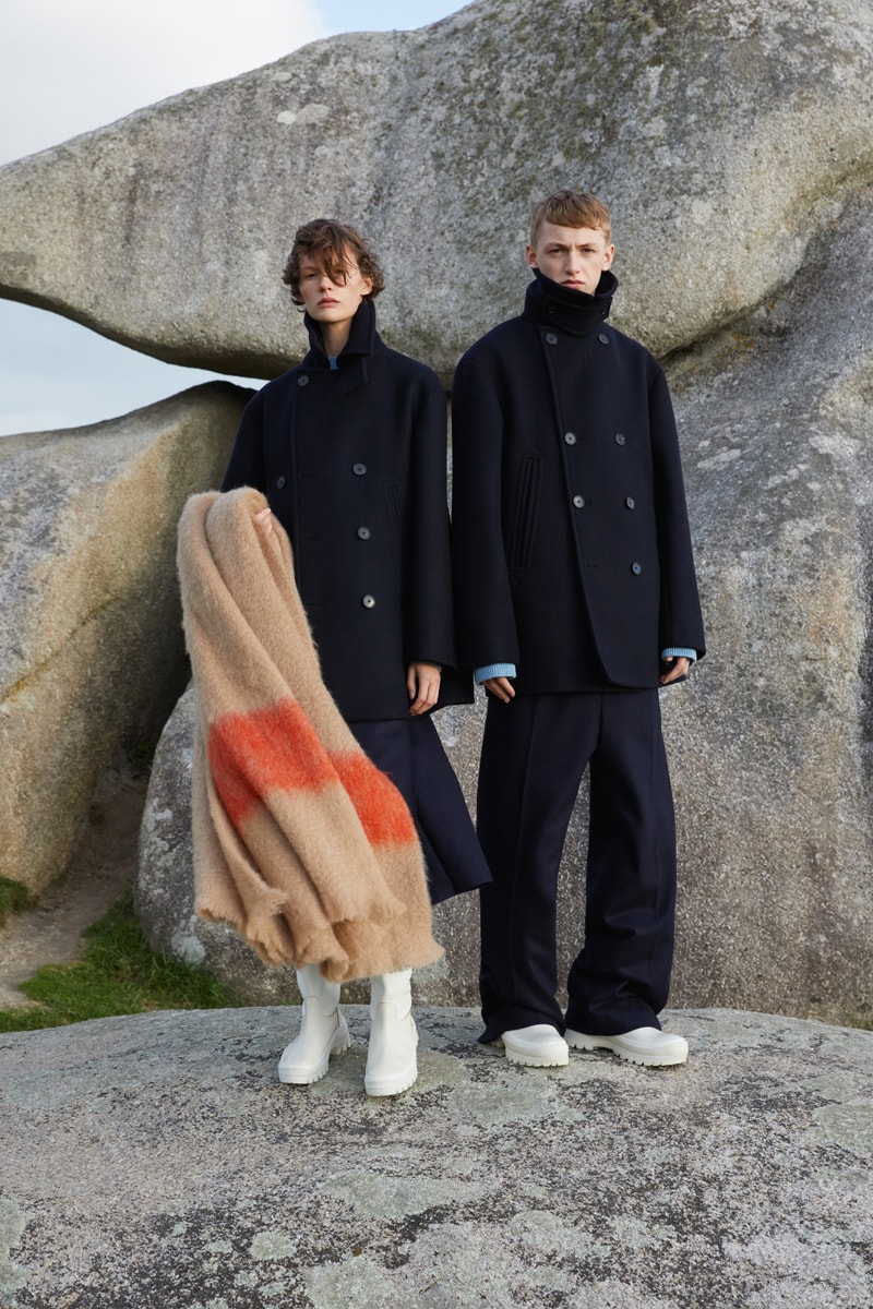 Jil Sander Plus Fall Winter 2019 Collection Jakcets Blue Scarf Tan Orange
