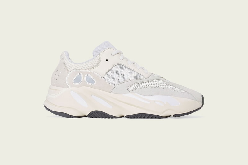 adidas Kanye West YEEZY BOOST 700 Analog
