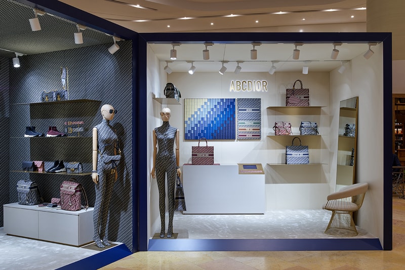 Dior ABCDior Pop Up Hong Kong Pacific Place Sneakers Book Tote Bags Oblique