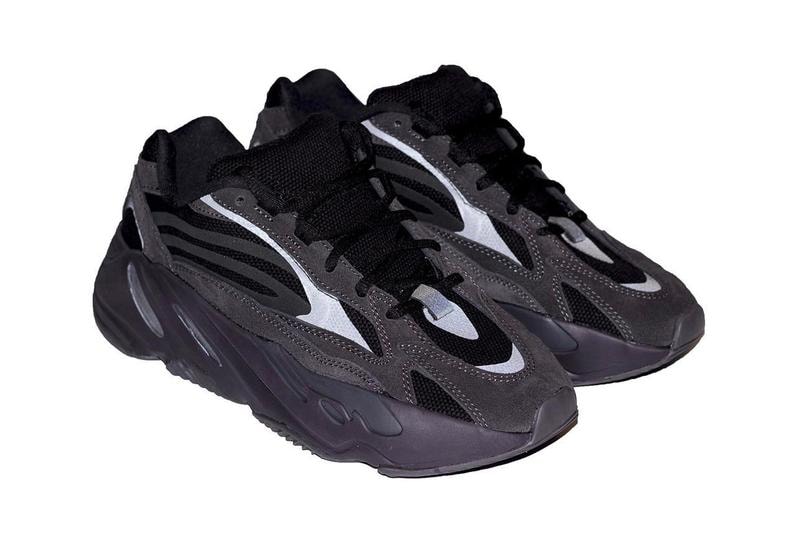 adidas Kanye West YEEZY BOOST 700 V2 Vanta