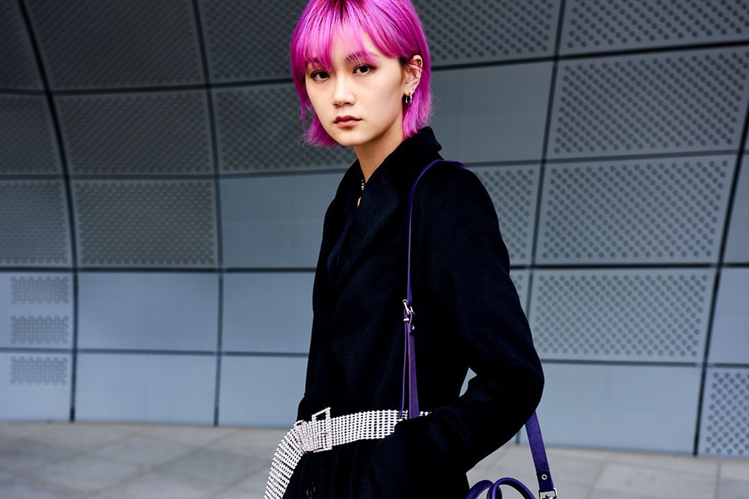 Paris Fashion Week Spring Summer 2019 Streetstyle Jacket Grey Black Bag Brown