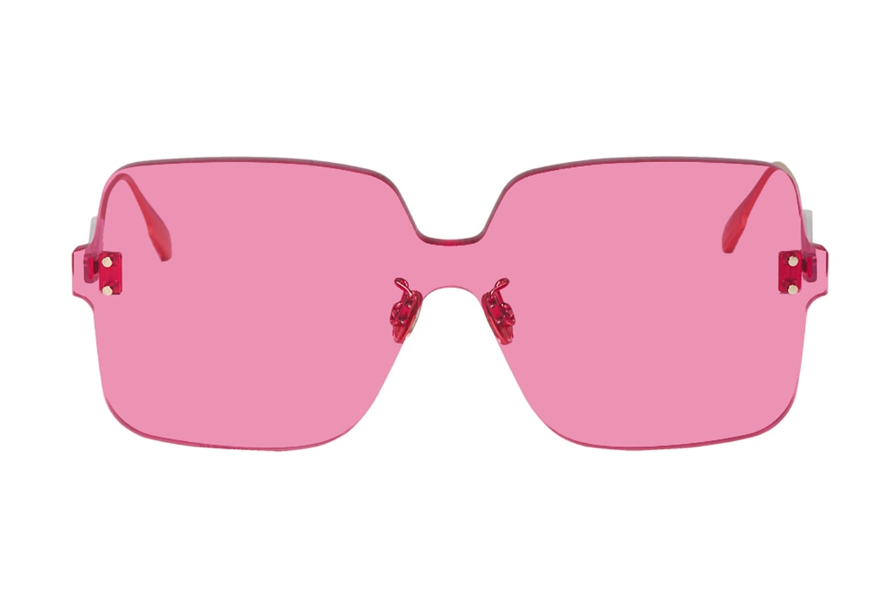 Ami Aya Japanese Twin Fashion Influencers Street Style Instagram Pink Hair Bob Haircut Fashion Week Dior Sunglasses