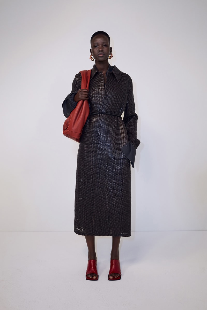 bottega veneta pre spring 2020 lookbook daniel lee leather bag footwear adut akech red black coat