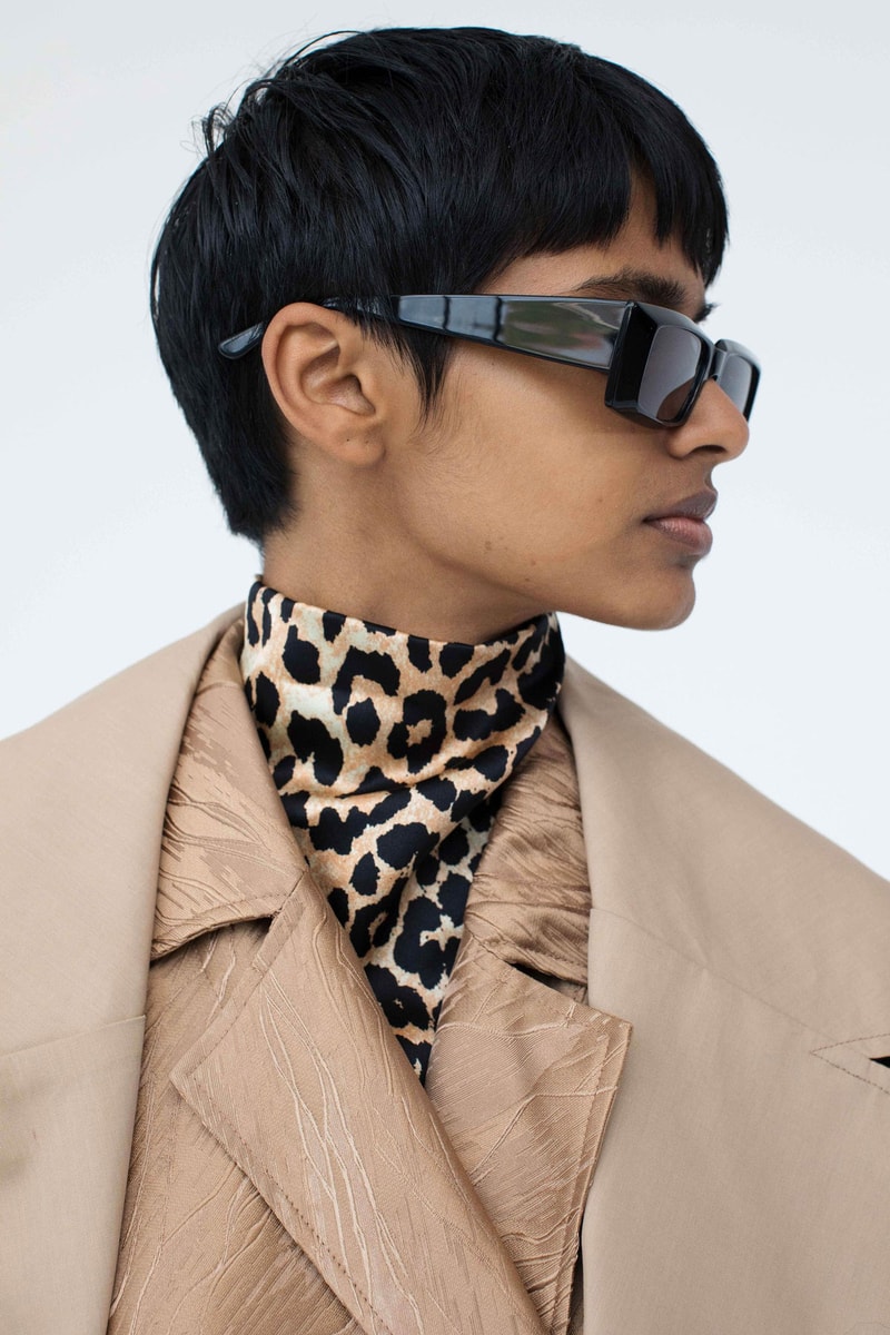 GANNI Pre-Spring 2020 Collection Lookbook Beige Khaki Tan Taupe Sand Trench Coat Jacket Silk Scarf Hat Beret 