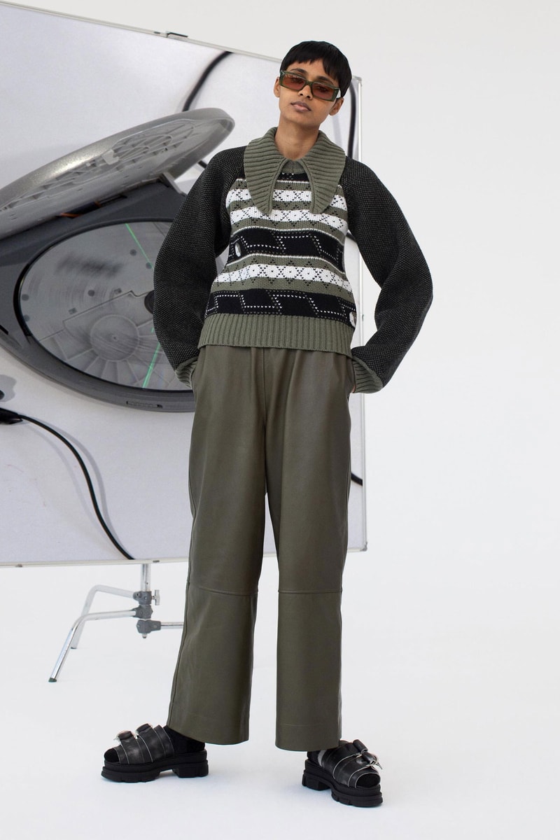 GANNI Pre-Spring 2020 Collection Lookbook Beige Khaki Tan Taupe Sand Trench Coat Jacket Silk Scarf Hat Beret 