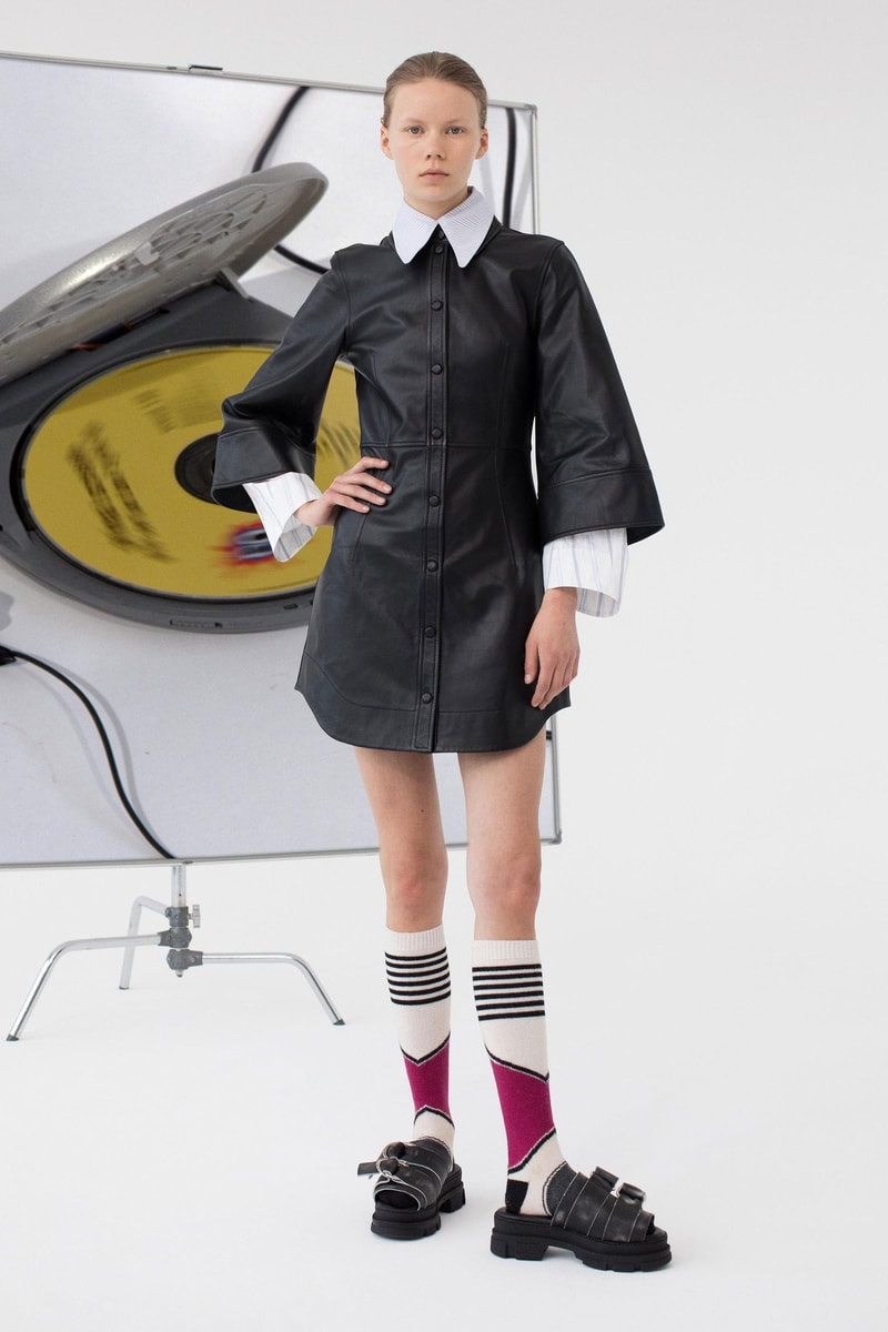 GANNI Pre-Spring 2020 Collection Lookbook Beige Khaki Tan Taupe Sand Trench Coat Jacket Silk Scarf Hat Beret 