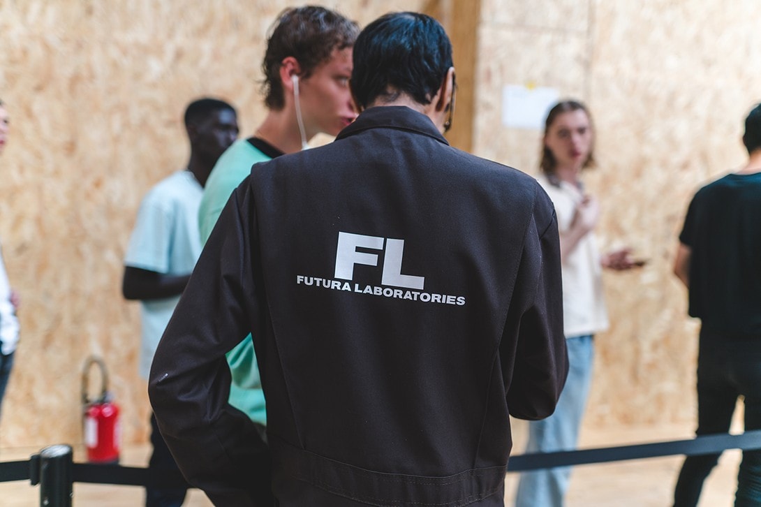 Off-White Virgil Abloh Spring Summer 2020 Paris Fashion Week Show Collection Backstage Gigi Hadid Blazer White Green Blue Red