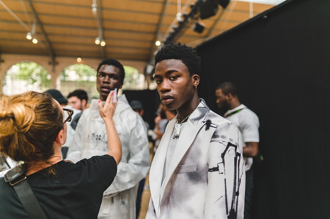 Off-White Virgil Abloh Spring Summer 2020 Paris Fashion Week Show Collection Backstage Gigi Hadid Blazer White Green Blue Red