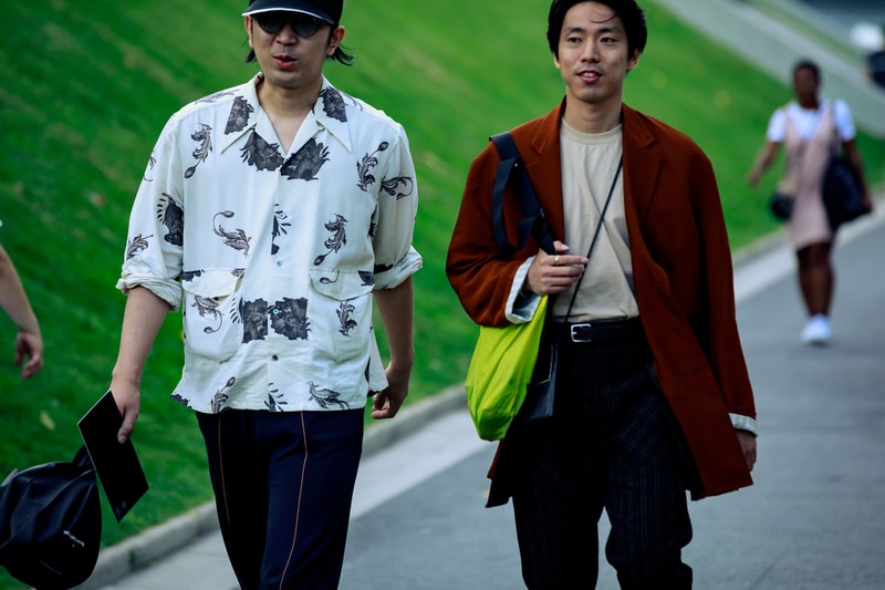 Paris Fashion Week Men's Spring Summer 2020 Street Style Shirt White Blazer Maroon