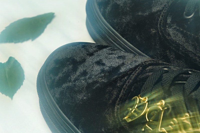 Vans Era Crushed Velvet Gold Logo Charms Nameplate Black